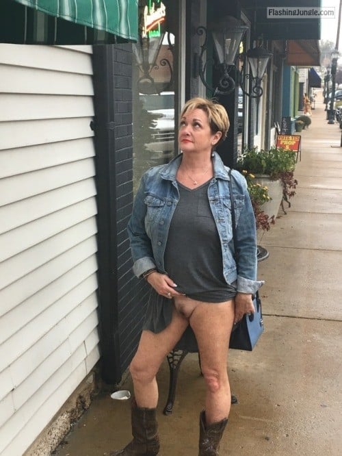 old cunt pics - Old cougar flashing hairy cunt on sidewalk mature upskirt - Mature Flashing Pics