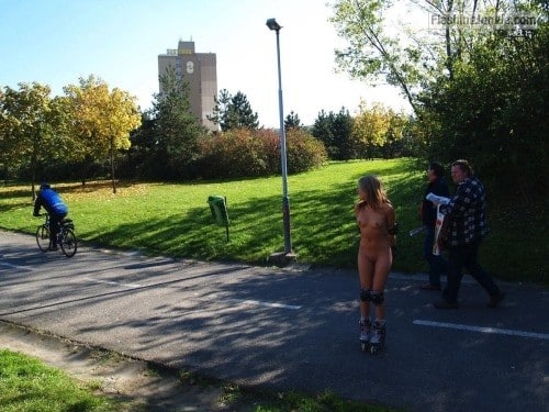 naked in the park - Naked on roller skates in park - Public Nudity Pics