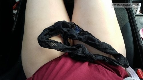 No Panties Pics  : hisdirtylittlewhore1127: Got my oil changed today, decided to…