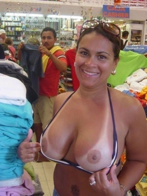Public Nudity Pics  : outside-only:reblog http://bit.ly/1IyomH0 for even…