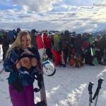 hot-public-flashing:❤️