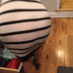 voyeurizmmm: Round milf ass no panties