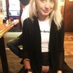 commandopussymarvel: No underwear blonde
