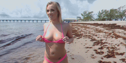Boobs Flash Pics: Dirty teen flashes her sexy nipples and boobs on the beach