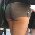 Underbutt in tight grey shorts