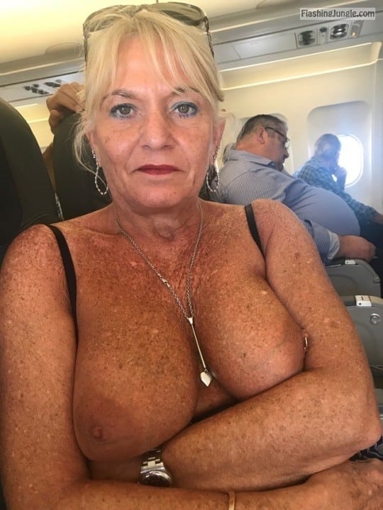 Public Flashing Pics  : sexysueuk: Dirty slut Sue flying