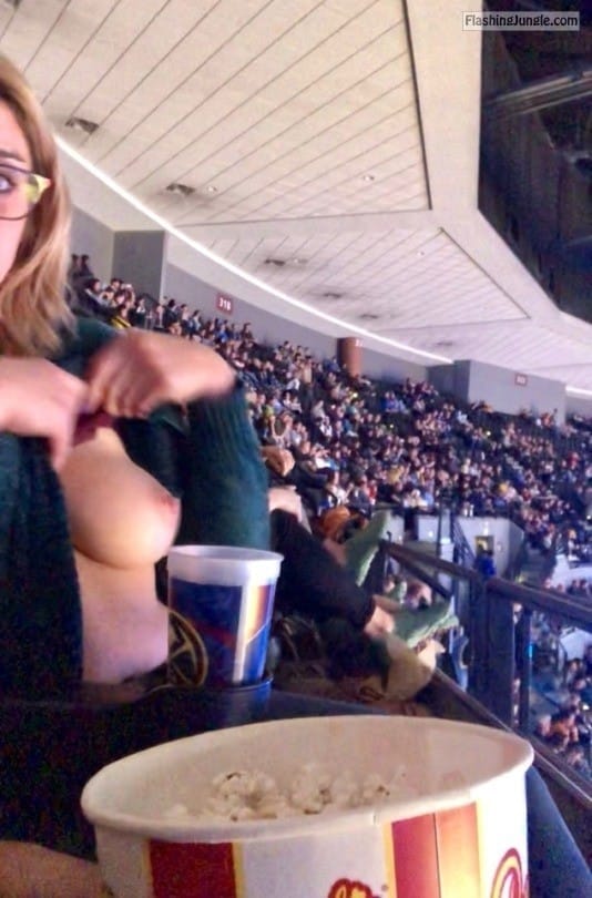 big booty nija milf perffct hijab pics photos xxx - onlookers12: @proudhusband88 - Public Flashing Pics