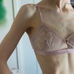 Bra too big. How humiliating. I like it.