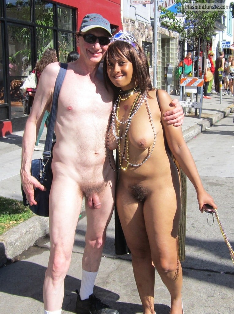 Real Amateurs: Naked Couple in public, Bay to Breakers, Exhibitionist Brucie Nude male flasher Exhibitionist Brucie with sexy naked girl, nudist couple, San Francisco Bay to Breakers public nudity!