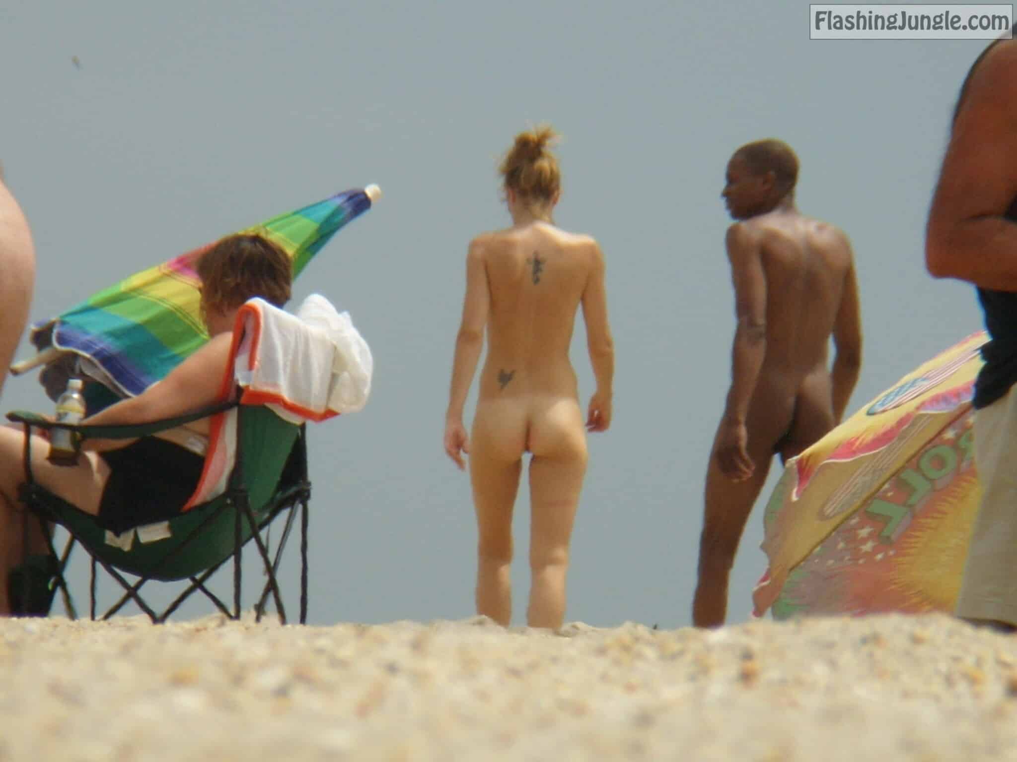 beach clothing fails - Slim beach bitch (3) Sexy slim beach bitch - Nude Beach Pics