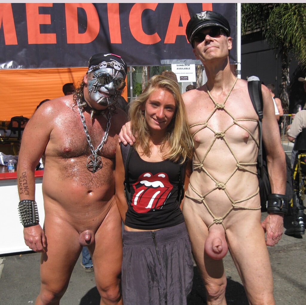 Public nudity in Ama