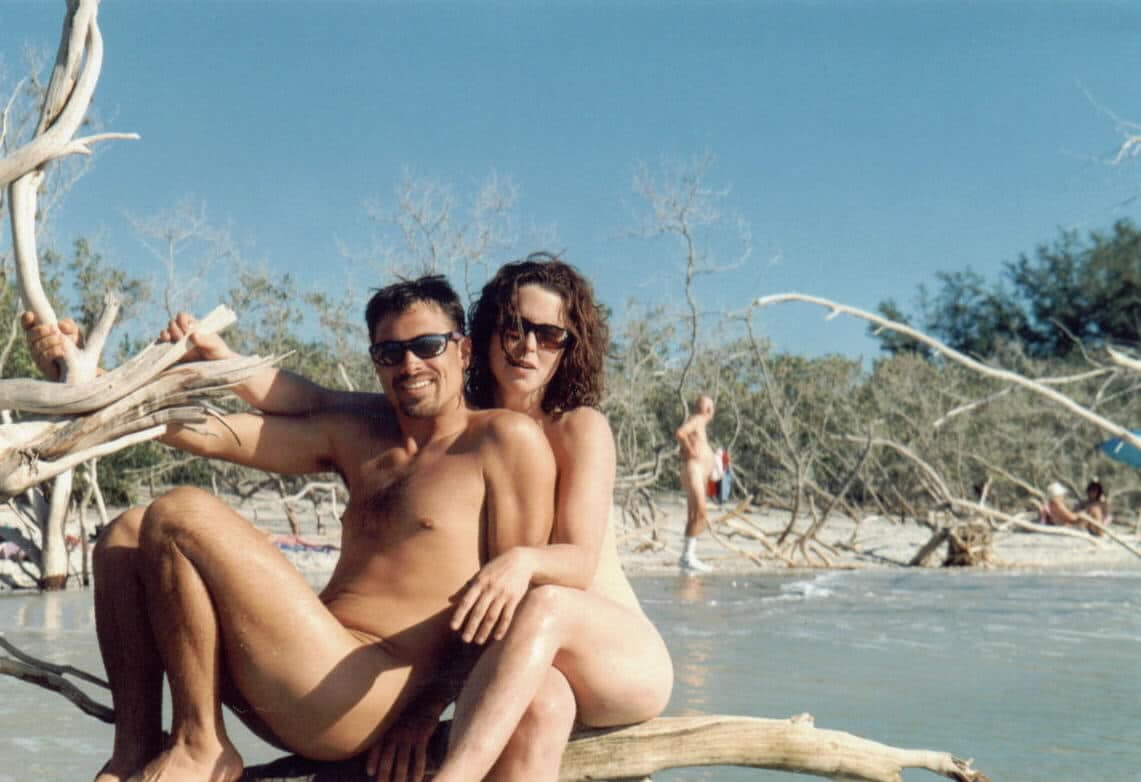 Real Amateurs Nude Beach Pics  : Hot couple on nude beach! Beach Couple Enjoy Summer Nudity