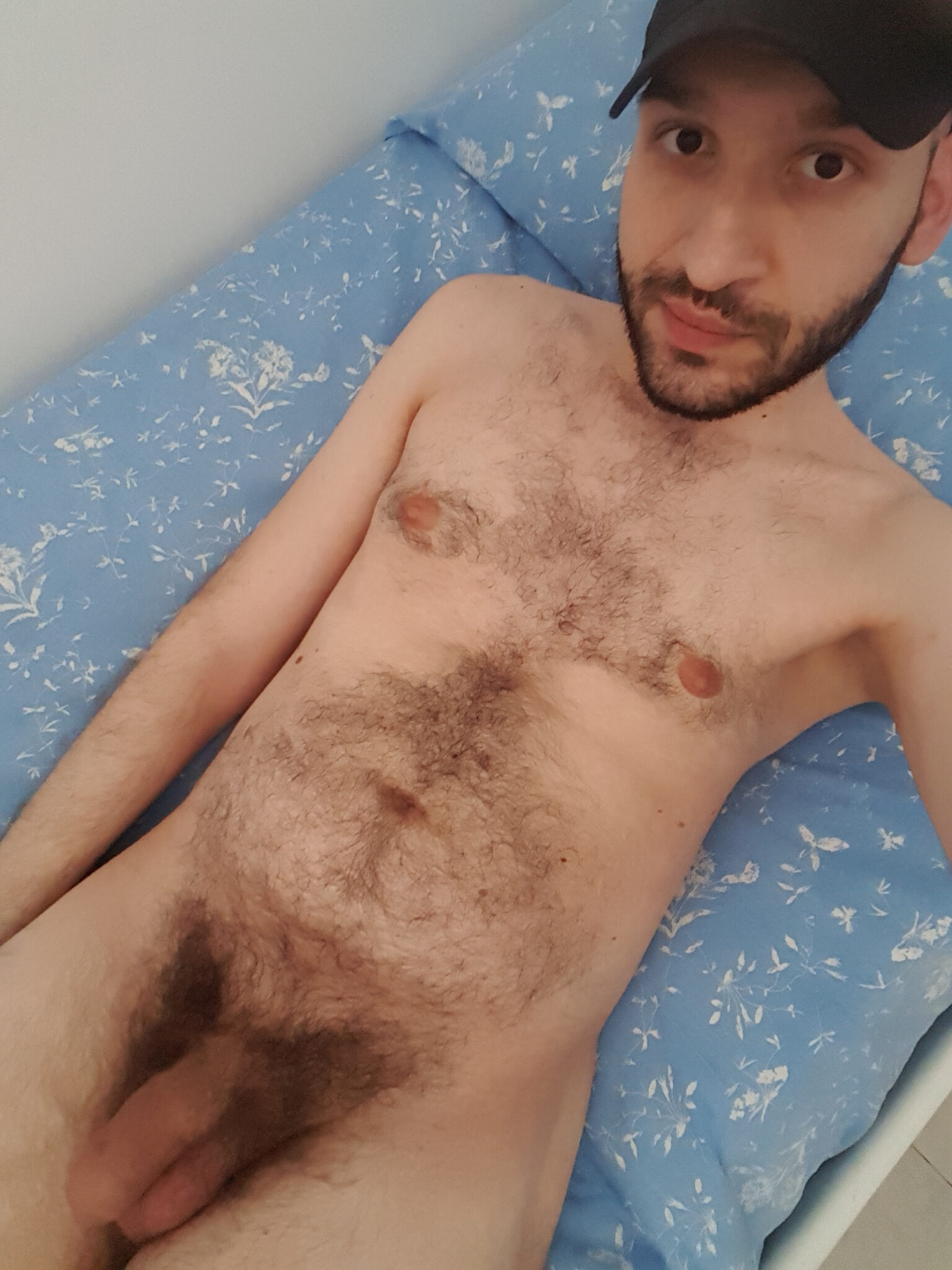 young nakedselfie - Nude man with hairy soft dick Young man with hairy soft penis. - Dick Flash Pics