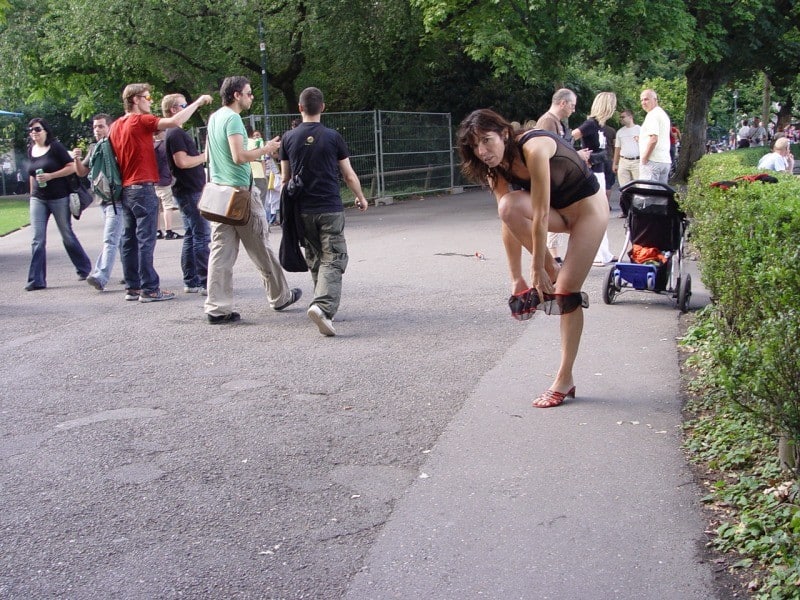 chaines nude girl in public pics - Caroline strips in public I would love to meet her! - Bitch Flashing Pics