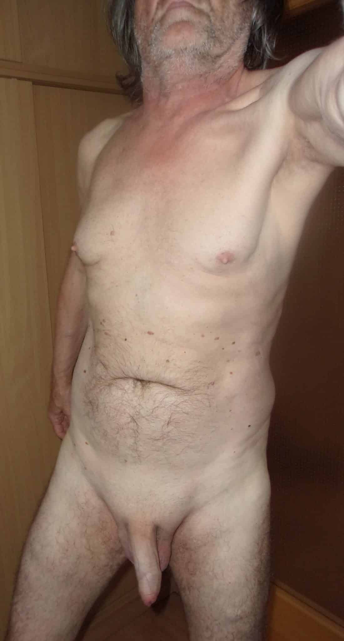 chisomu fuck me hard with her breast pics - One naked mature man Ohoho just look at this guy! - Dick Flash Pics