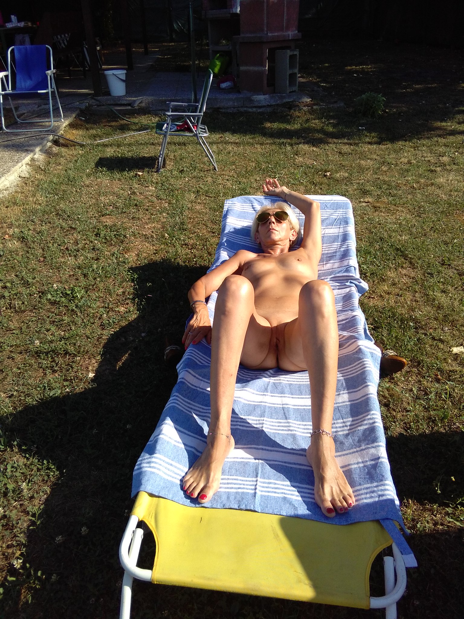 teen chav slut gallery - Naked slut on display Do you want her??? - Bitch Flashing Pics