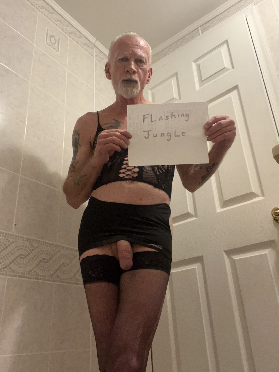 Bitch Flashing Pics: Sissy flashing on display! Sissy flashing for the internet!