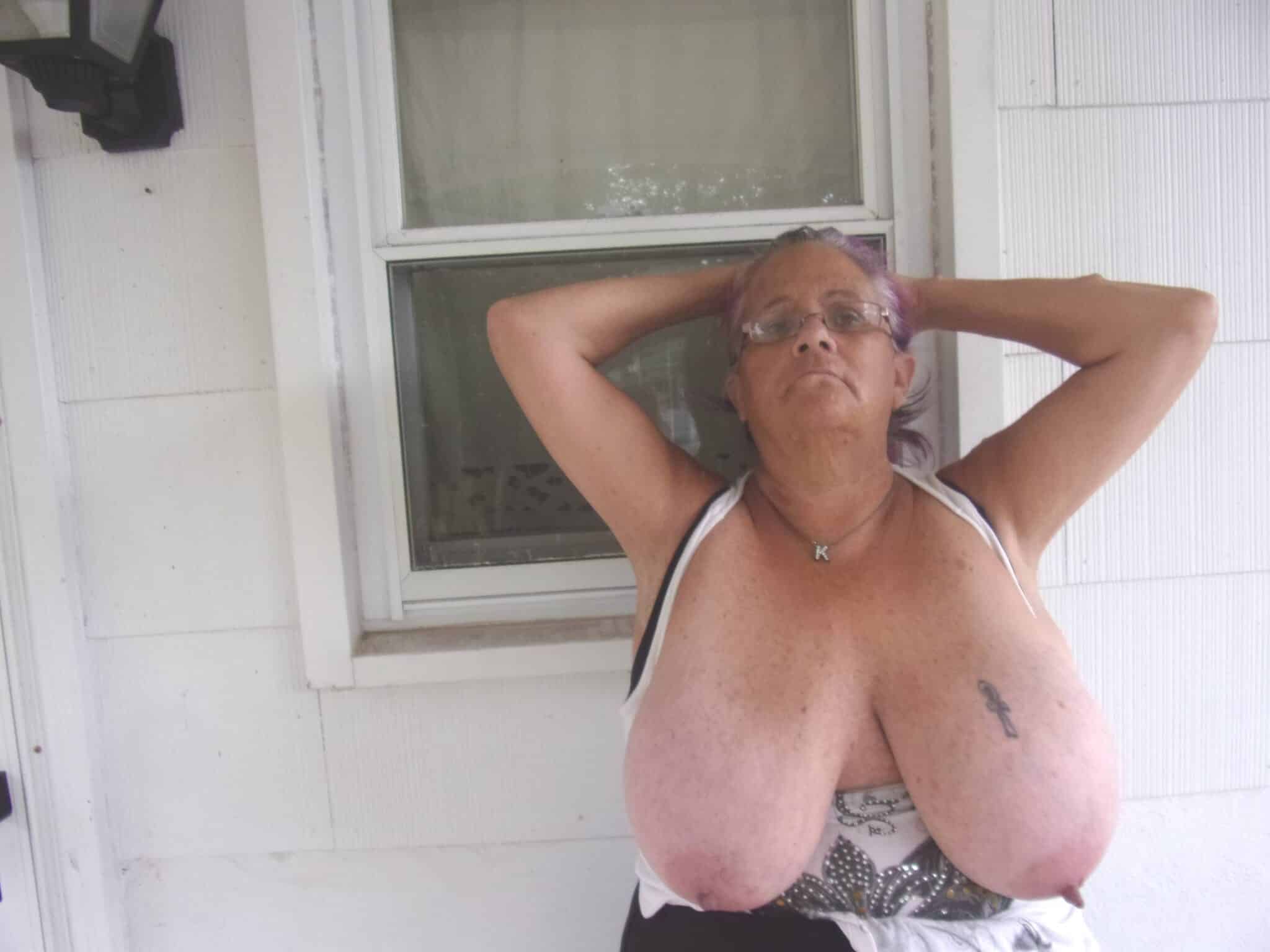 french mature milf naked - Still pleasuring my husband This babe is a dream! - Boobs Flash Pics