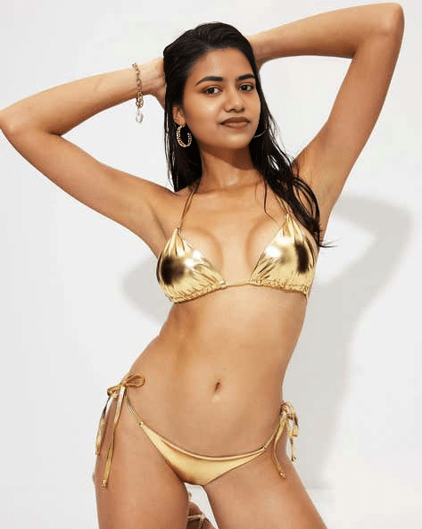 blacks ladies fucking sexy pics on waptrick page - Beachside Bikini Flash: MILF’s Golden Thong Samikhya Pattnaik, known as Chikli, flaunts her curves in a golden bikini, showcasing her MILF allure on the beach. Her confidence and sexuality are on full ... - Bitch Flashing Pics