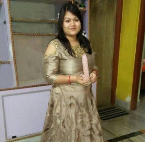 Bitch Flashing Pics: Why Did Noopur Receive a Dildo on Her Birthday? Noopur, known as Majja or Randeswari, receives a dildo from her brother on her 27th birthday. Fully clothed in a gold-patterned dress, she holds the pink dil...