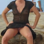 Beach Rocks: Public Pussy Flash