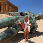 Mature MILF Flashes Her Pussy in Public