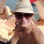MILF’s Cleavage Tease on the Water