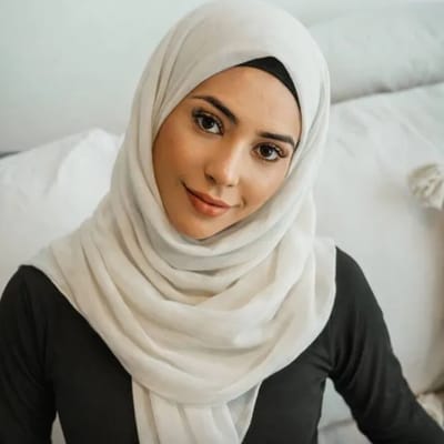 Amina Anisa modest coffee chat