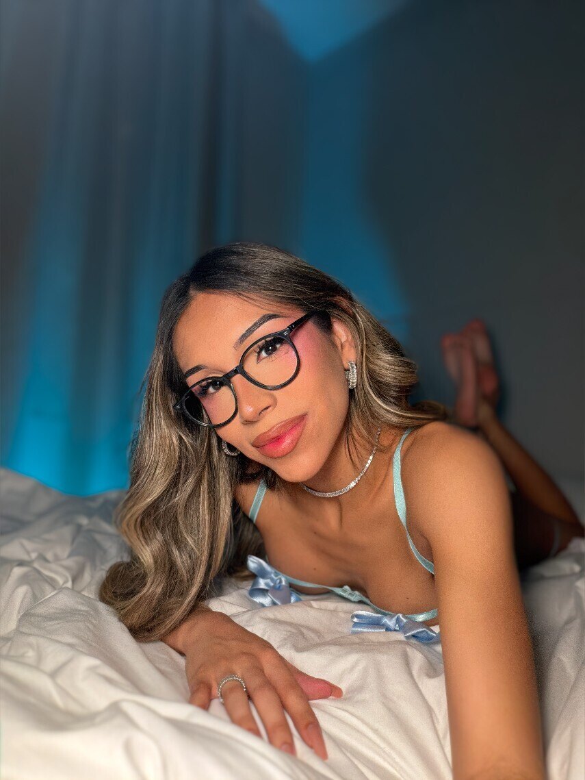 Leila dominant Trans OnlyFans