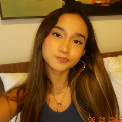 Petite Asian 😇 FREE PAGE 🥰 onlyfans