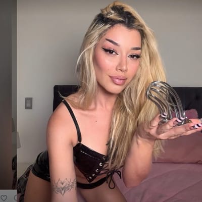 Dark Elf OnlyFans creator Vivi